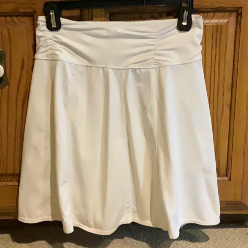 White Athleta skirt size XS